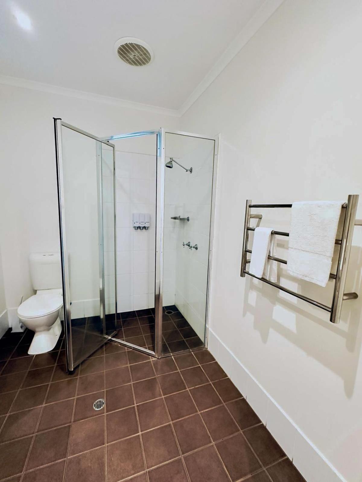 Merivale Motel Tumut Εξωτερικό φωτογραφία