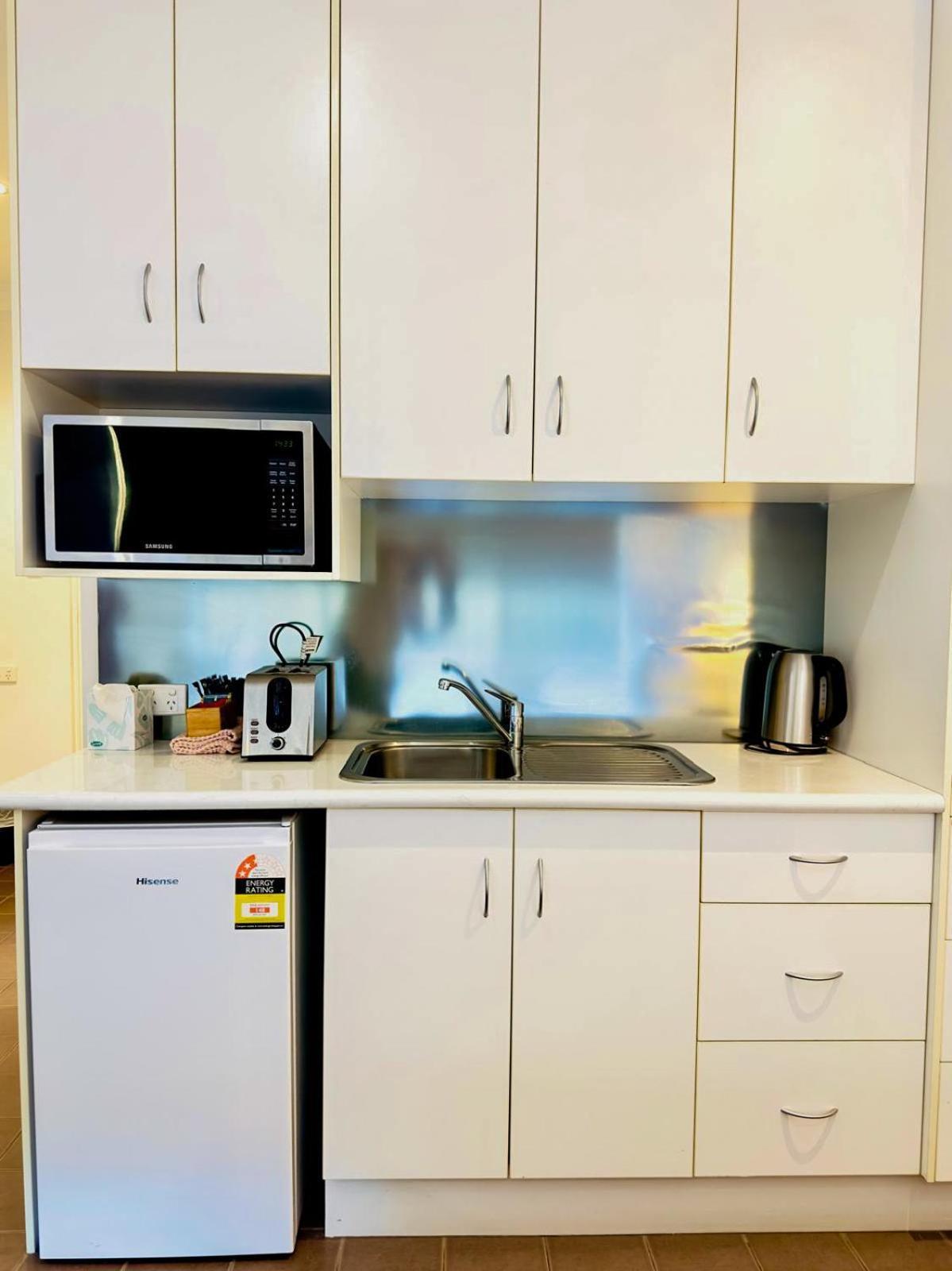 Merivale Motel Tumut Εξωτερικό φωτογραφία