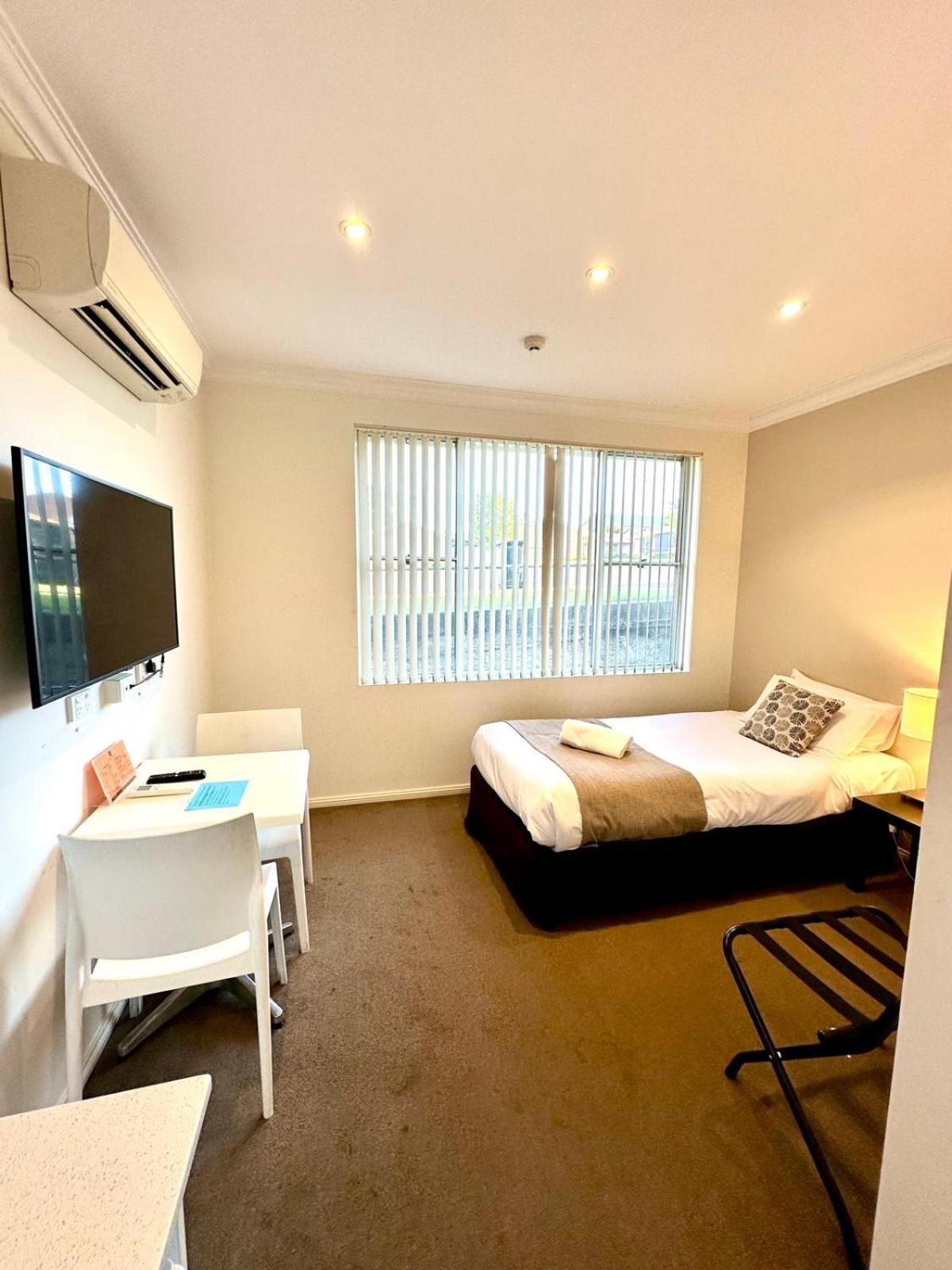 Merivale Motel Tumut Εξωτερικό φωτογραφία