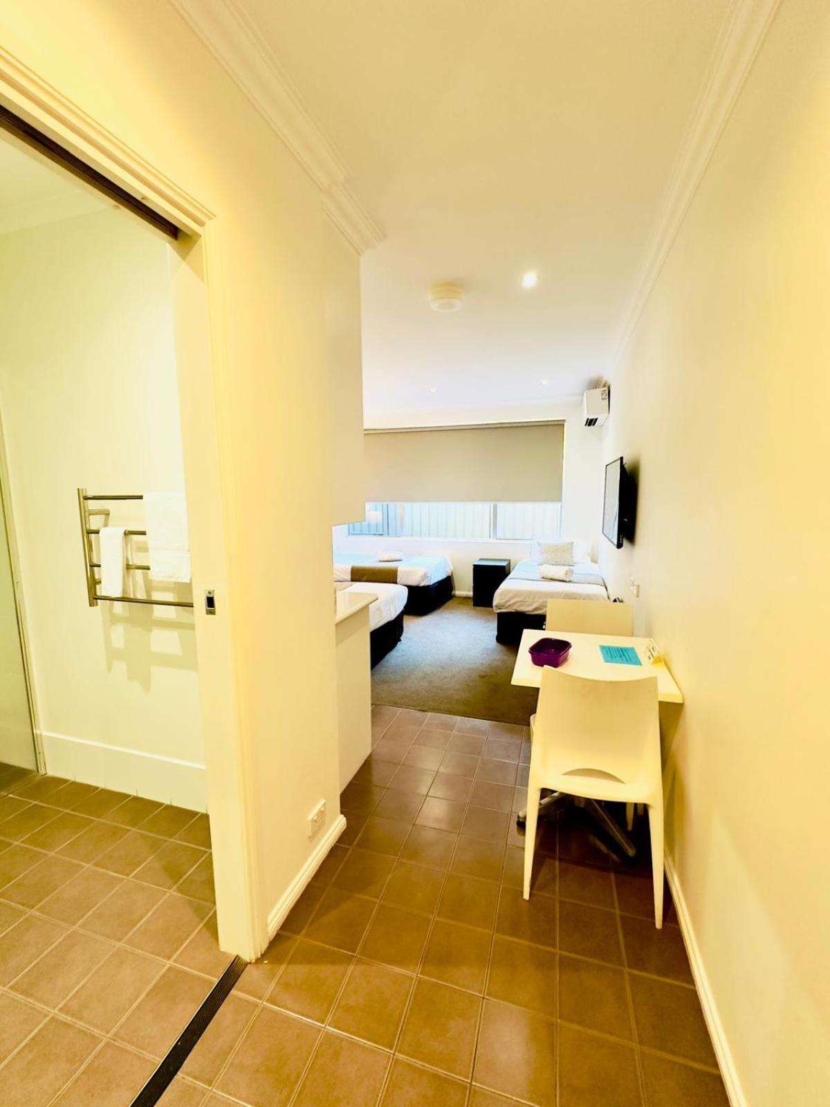 Merivale Motel Tumut Εξωτερικό φωτογραφία